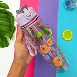 Garrafa de Água Plástica Capivara / Capybara com Alça 800ml Colorida Tons Pastéis  - Interponte