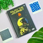 Caderno Universitário Espiral Capa Dura 15 Matérias 300 Folhas 200 x 275 mm KBOM! - Animativa