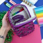Estojo Escolar Estampado Mini Mochila Olhos Coloridos - Daterra