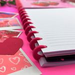Caderno de Disco Médio B5 Coquette 18,5 x 25,2 cm com 80 Folhas - Importado