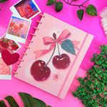 Caderno de Disco Médio B5 Coquette 18,5 x 25,2 cm com 80 Folhas - Importado