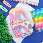 (BRINDE) Estojo Escolar Estampado Mini Mochila Olhos Coloridos - Daterra