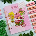 Caderno Argolado Colegial Moranguinho190 x 260 mm com 160 Folhas Pautadas e Decoradas - Animativa