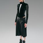 SHORTS CREPE HOVER - PRETO
