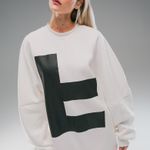 MOLETOM OVERSIZED DELTA - OFF WHITE