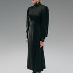 VESTIDO CREPE HÉLICE