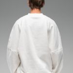 MOLETOM OVERSIZED DELTA - OFF WHITE