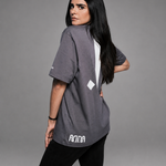 CAMISETA BÁSICA LOGO - CINZA 