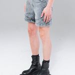 SHORTS JEANS MARMORIZADO - PRETO