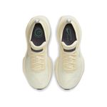 Tênis Nike ZoomX Invincible Run Flyknit 3 Masculino Bege