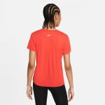 T-shirt Performance Nike Swoosh Run Feminina Laranja