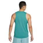Regata Performance Nike Miler Masculino