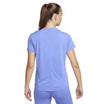 T-shirt Performance Nike Dri Fit One Feminina Azul