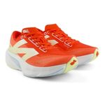 Tênis New Balance FuellCell Rebel V4 Feminino