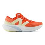 Tênis New Balance FuellCell Rebel V4 Feminino