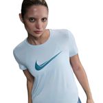 T-shirt Performance Nike One Swoosh HBR Feminino