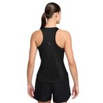 Regata Performance Nike Swoosh Feminina