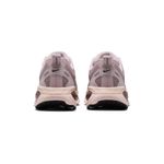 Tênis Nike Vomero 18 Feminino