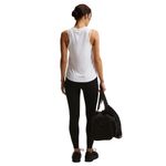 Regata Performance Nike One Classic Feminina
