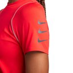 T-shirt Nike Performance Dri Fit Run Division Feminina