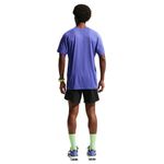 T-shirt Performance Nike Stride Novelty Masculina