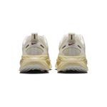 Tênis Nike Vomero 18 Feminino