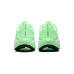 Tênis Nike Vomero Plus Feminino