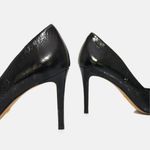 Scarpin Couro Verniz Salto Médio Fino Preto