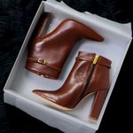 Bota Couro Premium Salto Bloco Alto Café