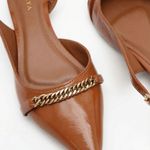Sapatilha Couro Verniz Corrente Slingback Caramelo