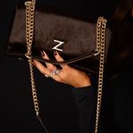 Bolsa Couro Pelo Tiracolo Zhaya Média Marrom  Café