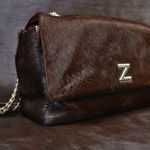 Bolsa Couro Pelo Tiracolo Zhaya Média Marrom  Café
