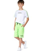 Camiseta super e bermuda
