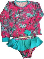 Blusa e biquini