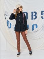 Calça em couro de poliuretano
