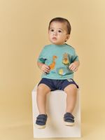 T-shirt malha e short cotton jeans