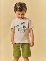 T-shirt em malha e short gorgurinho