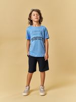T-shirt em malha e bermuda gorgurinho
