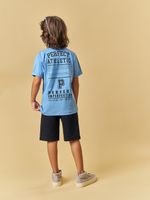 T-shirt em malha e bermuda gorgurinho