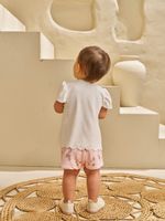 Blusa e shorts em laise