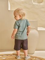 T-shirt em malha e short malha waffle