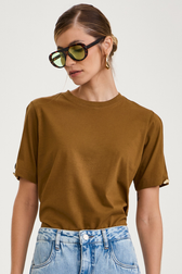 T-Shirt Over Ellie Golden
