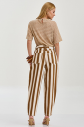 Calça Balloon Amira Listras Toffee