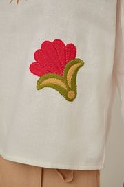 BLUSA SAFIRA CAMBRAIA DE LINHO BORDADA