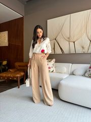 BLUSA SAFIRA CAMBRAIA DE LINHO BORDADA