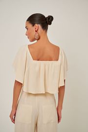 BLUSA VERANEIO EM LINHO ECRU