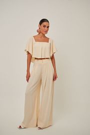 BLUSA VERANEIO EM LINHO ECRU