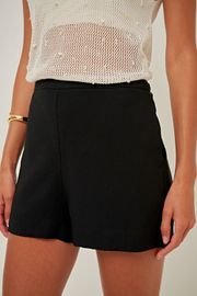 SHORTS DUDA ALFAIATARIA PRETA