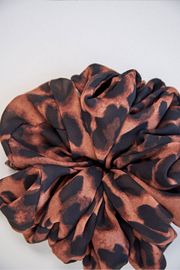 SCRUNCHIE ANIMAL PRINT ANGELINA