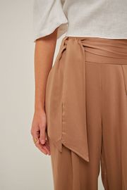 CALÇA ACAPULCO CLOCHARD EM CREPE